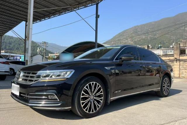 Ojetý Volkswagen Phideon 2019 380TSI Two-Wheel Drive Business Edition China VI Standard