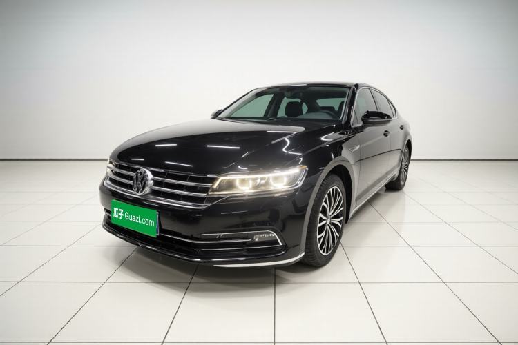 Used Volkswagen Phideon 2019 380TSI Two-Wheel Drive Business Edition China VI Standard Guazi used car, China used car export, Used car for sale, Used cars, Cheapest cars for sale