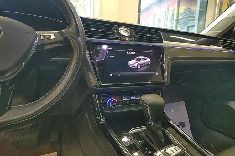 Used Volkswagen Phideon 2019 380TSI Two-Wheel Drive Business Edition China V Standard Audio And AC Panel