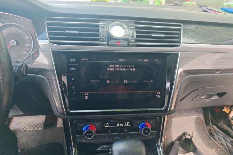 Used Volkswagen Phideon 2019 380TSI Two-Wheel Drive Business Edition China VI Standard Audio And AC Panel