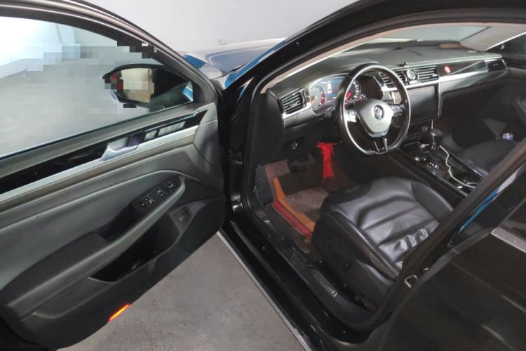 Used Volkswagen Phideon 2019 380TSI Two-Wheel Drive Business Edition China VI Standard Driver Seat