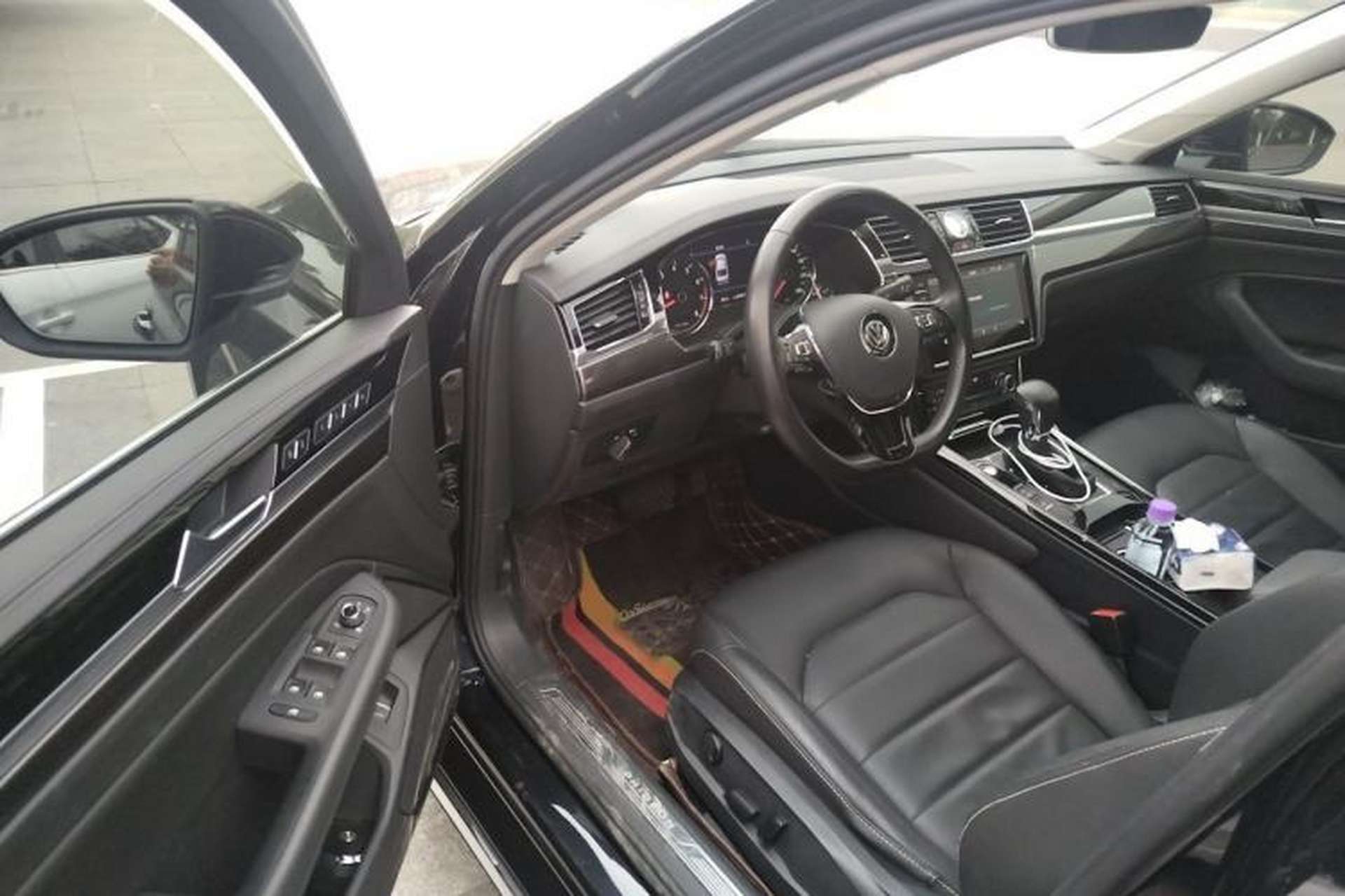 Used Volkswagen Phideon 2019 380TSI Two-Wheel Drive Business Edition China VI Standard Driver Seat