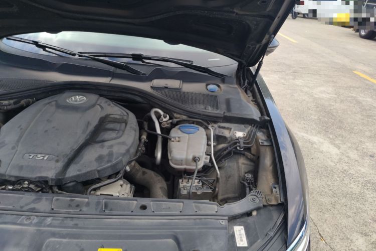 Used Volkswagen Phideon 2019 380TSI Two-Wheel Drive Business Edition China V Standard Engine Bay Left