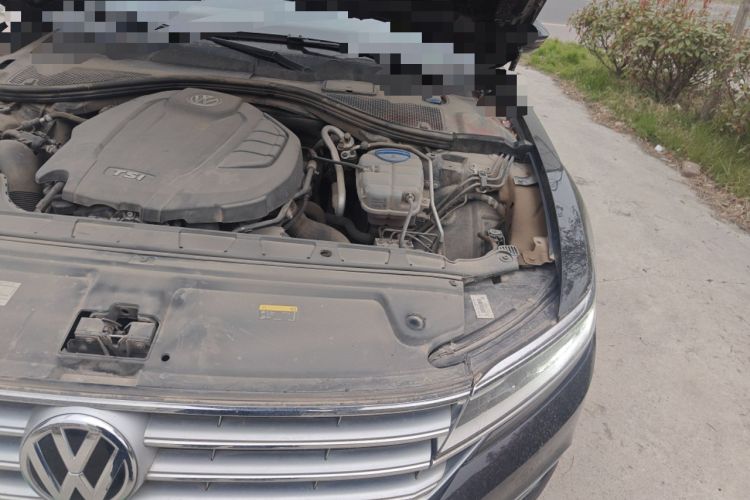 Used Volkswagen Phideon 2019 380TSI Two-Wheel Drive Business Edition China VI Standard Engine Bay Left