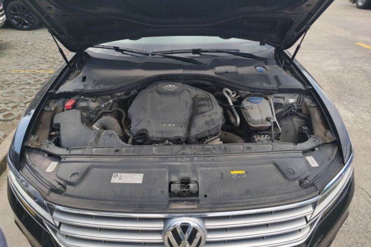 Used Volkswagen Phideon 2019 380TSI Two-Wheel Drive Business Edition China V Standard Engine Bay