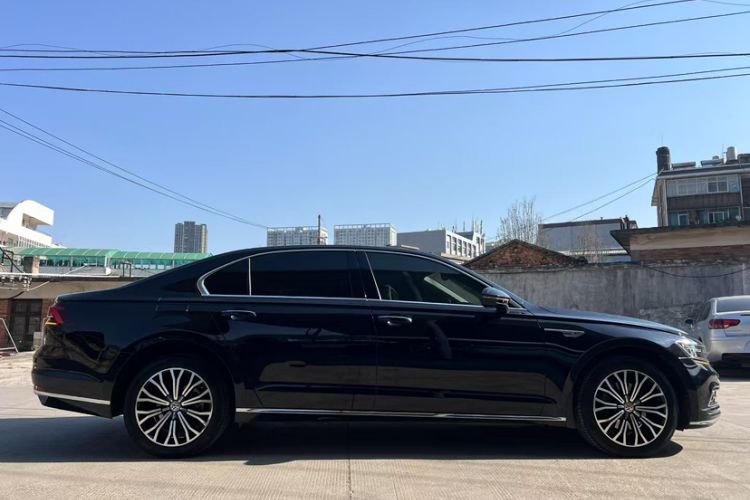 Used Volkswagen Phideon 2019 380TSI Two-Wheel Drive Business Edition China VI Standard Exterior 1