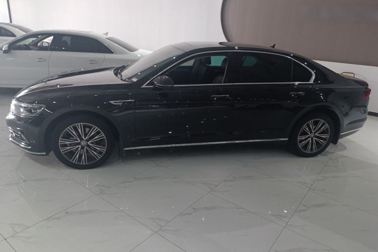 Used Volkswagen Phideon 2019 380TSI Two-Wheel Drive Business Edition China VI Standard Exterior 2