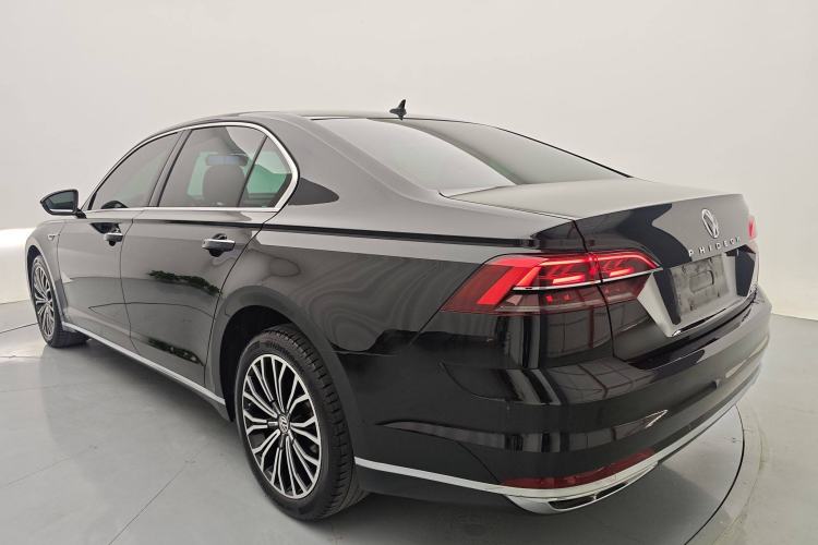 Used Volkswagen Phideon 2019 380TSI Two-Wheel Drive Business Edition China VI Standard Exterior 4