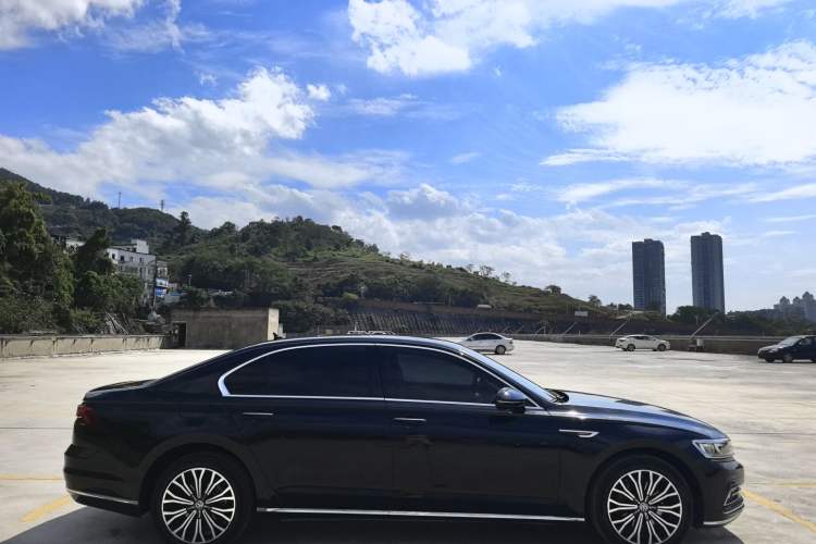 Used Volkswagen Phideon 2019 380TSI Two-Wheel Drive Business Edition China VI Standard Exterior 4