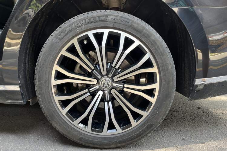 Used Volkswagen Phideon 2019 380TSI Two-Wheel Drive Business Edition China VI Standard Exterior 5
