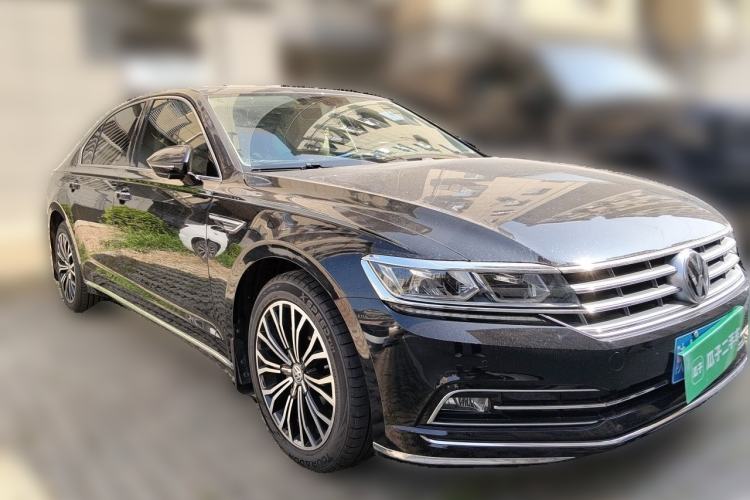 Used Volkswagen Phideon 2019 380TSI Two-Wheel Drive Business Edition China V Standard Front Right 45 Deg