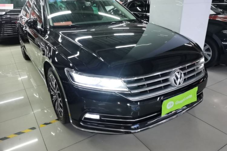 Used Volkswagen Phideon 2019 380TSI Two-Wheel Drive Business Edition China VI Standard Front Right 45 Deg