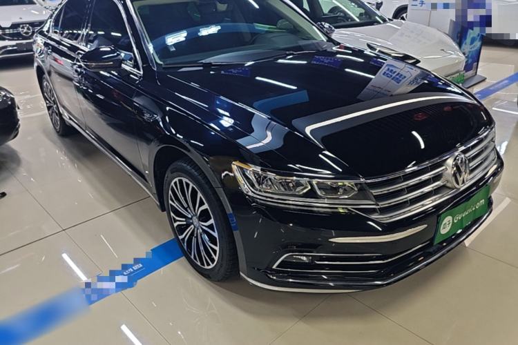 Used Volkswagen Phideon 2019 380TSI Two-Wheel Drive Business Edition China VI Standard Front Right 45 Deg