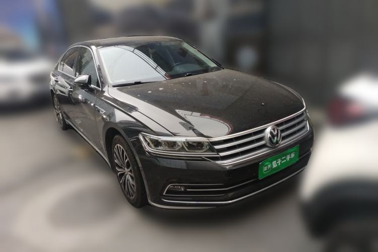 Used Volkswagen Phideon 2019 380TSI Two-Wheel Drive Business Edition China VI Standard Front Right 45 Deg