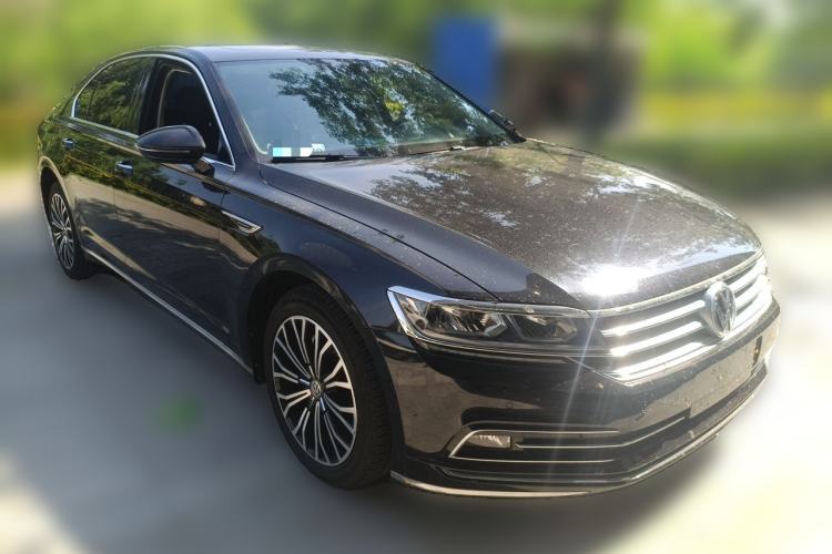 Used Volkswagen Phideon 2019 380TSI Two-Wheel Drive Business Edition China VI Standard Front Right 45 Deg