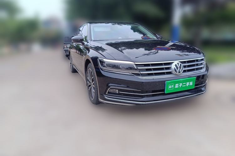 Used Volkswagen Phideon 2019 380TSI Two-Wheel Drive Business Edition China V Standard Front Right 45 Deg