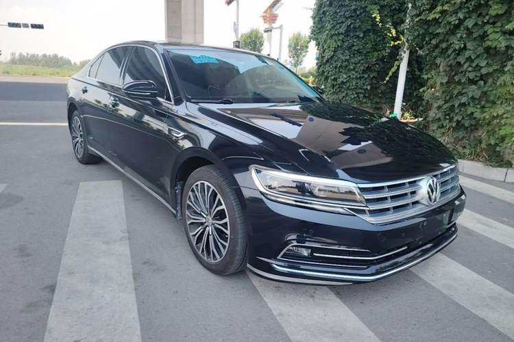 Used Volkswagen Phideon 2019 380TSI Two-Wheel Drive Business Edition China VI Standard Front Right 45 Deg
