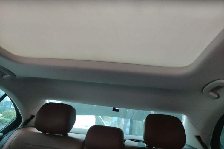Used Volkswagen Phideon 2019 380TSI Two-Wheel Drive Business Edition China VI Standard Headliner