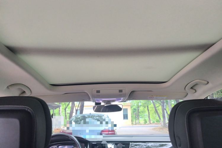 Used Volkswagen Phideon 2019 380TSI Two-Wheel Drive Business Edition China VI Standard Headliner