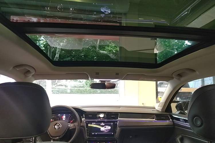Used Volkswagen Phideon 2019 380TSI Two-Wheel Drive Business Edition China V Standard Headliner