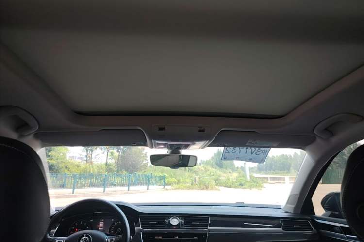 Used Volkswagen Phideon 2019 380TSI Two-Wheel Drive Business Edition China VI Standard Headliner