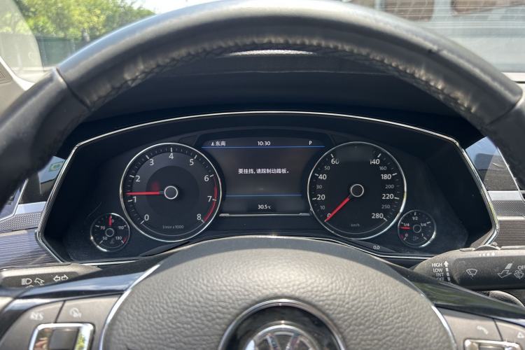 Used Volkswagen Phideon 2019 380TSI Two-Wheel Drive Business Edition China VI Standard Instrument Cluster