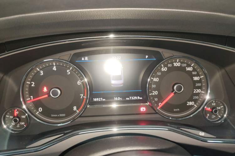 Used Volkswagen Phideon 2019 380TSI Two-Wheel Drive Business Edition China VI Standard Instrument Cluster