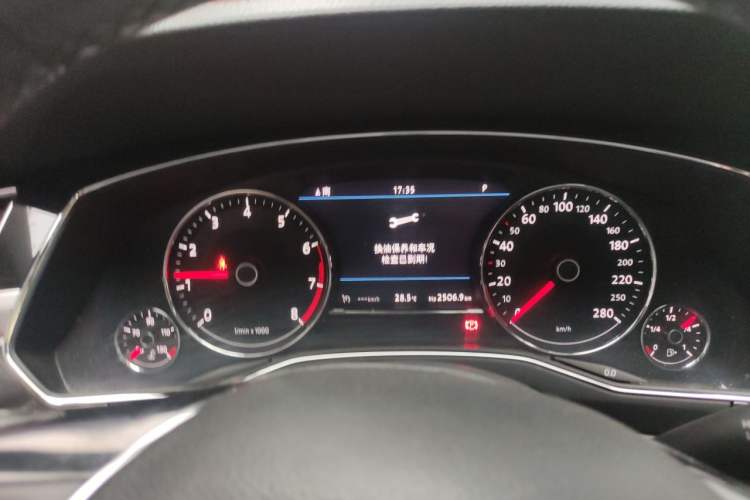 Used Volkswagen Phideon 2019 380TSI Two-Wheel Drive Business Edition China VI Standard Instrument Cluster