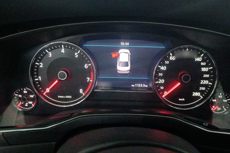 Used Volkswagen Phideon 2019 380TSI Two-Wheel Drive Business Edition China VI Standard Instrument Cluster