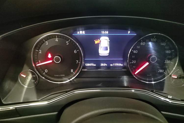 Used Volkswagen Phideon 2019 380TSI Two-Wheel Drive Business Edition China V Standard Instrument Cluster