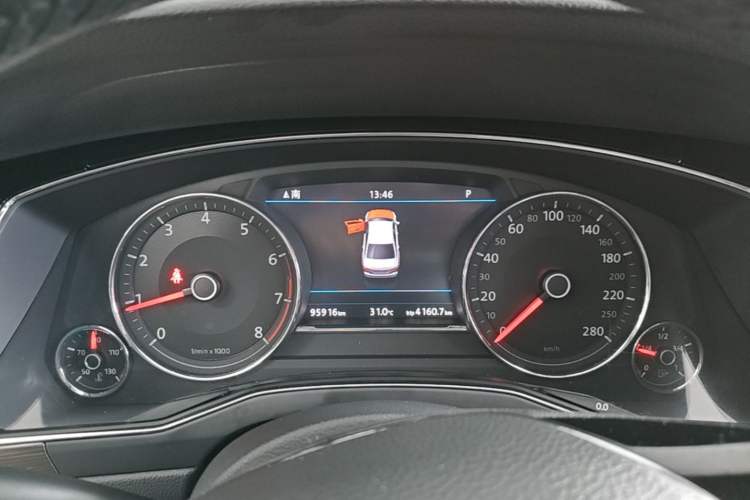 Used Volkswagen Phideon 2019 380TSI Two-Wheel Drive Business Edition China VI Standard Instrument Cluster