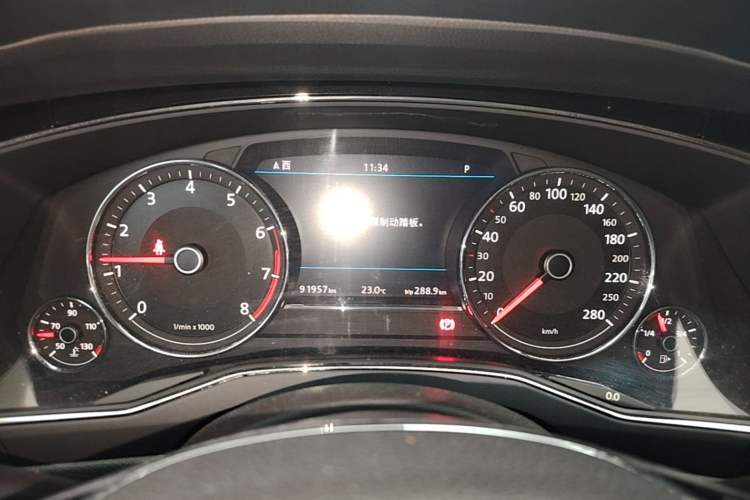 Used Volkswagen Phideon 2019 380TSI Two-Wheel Drive Business Edition China VI Standard Instrument Cluster