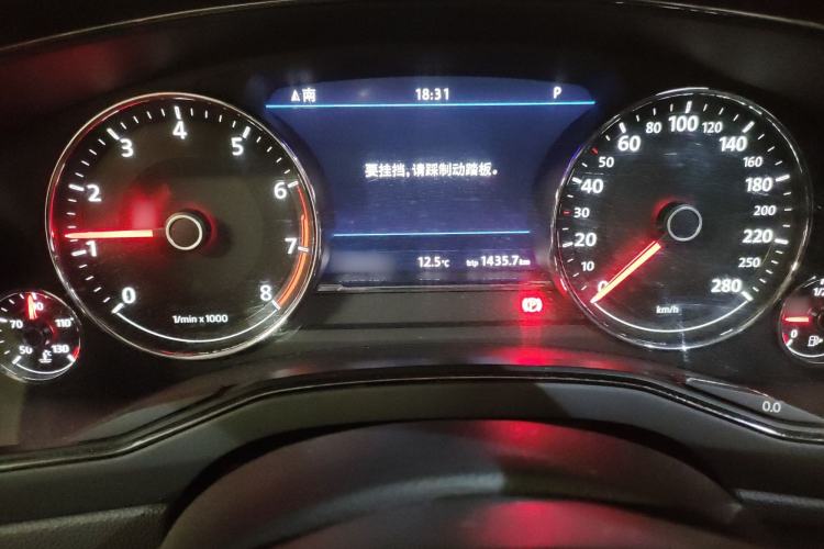 Used Volkswagen Phideon 2019 380TSI Two-Wheel Drive Business Edition China VI Standard Instrument Cluster