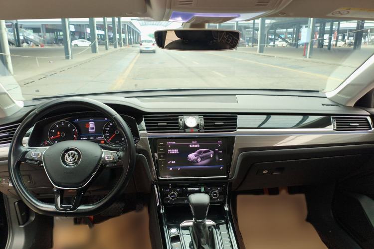Used Volkswagen Phideon 2019 380TSI Two-Wheel Drive Business Edition China VI Standard Interior 2