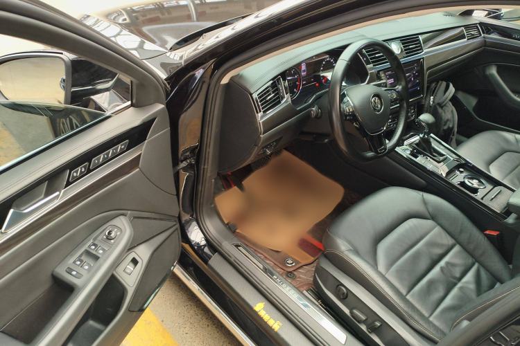 Used Volkswagen Phideon 2019 380TSI Two-Wheel Drive Business Edition China VI Standard Interior 3