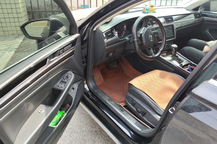 Used Volkswagen Phideon 2019 380TSI Two-Wheel Drive Business Edition China VI Standard Interior 3