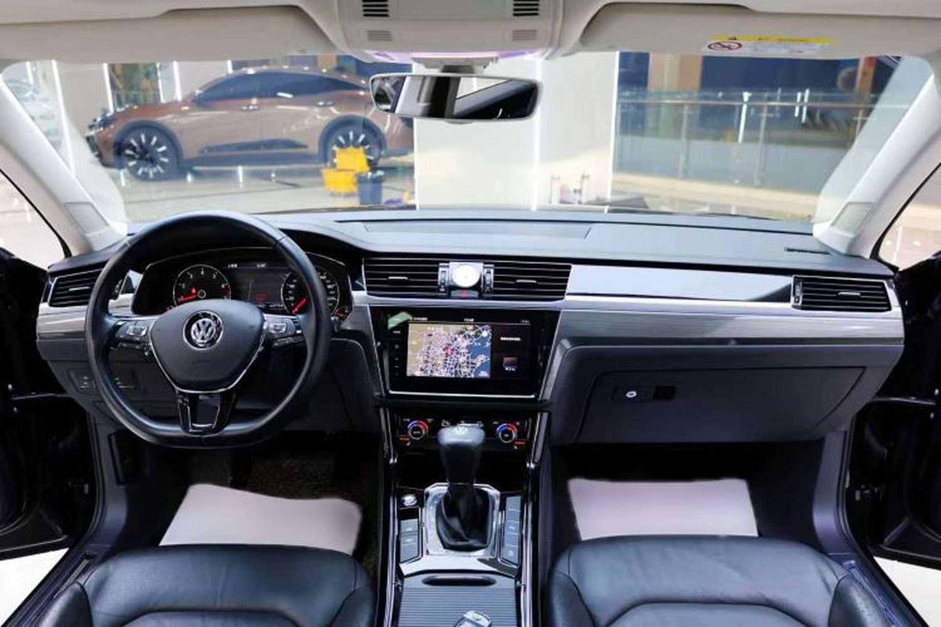 Used Volkswagen Phideon 2019 380TSI Two-Wheel Drive Business Edition China VI Standard Interior 3