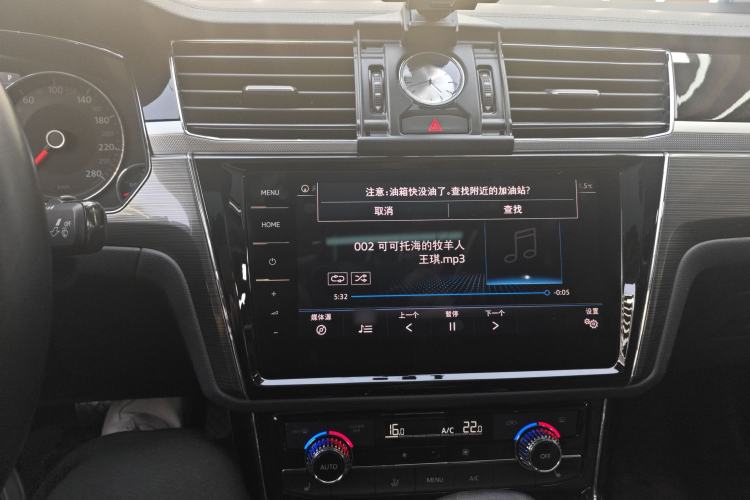 Used Volkswagen Phideon 2019 380TSI Two-Wheel Drive Business Edition China VI Standard Interior 3