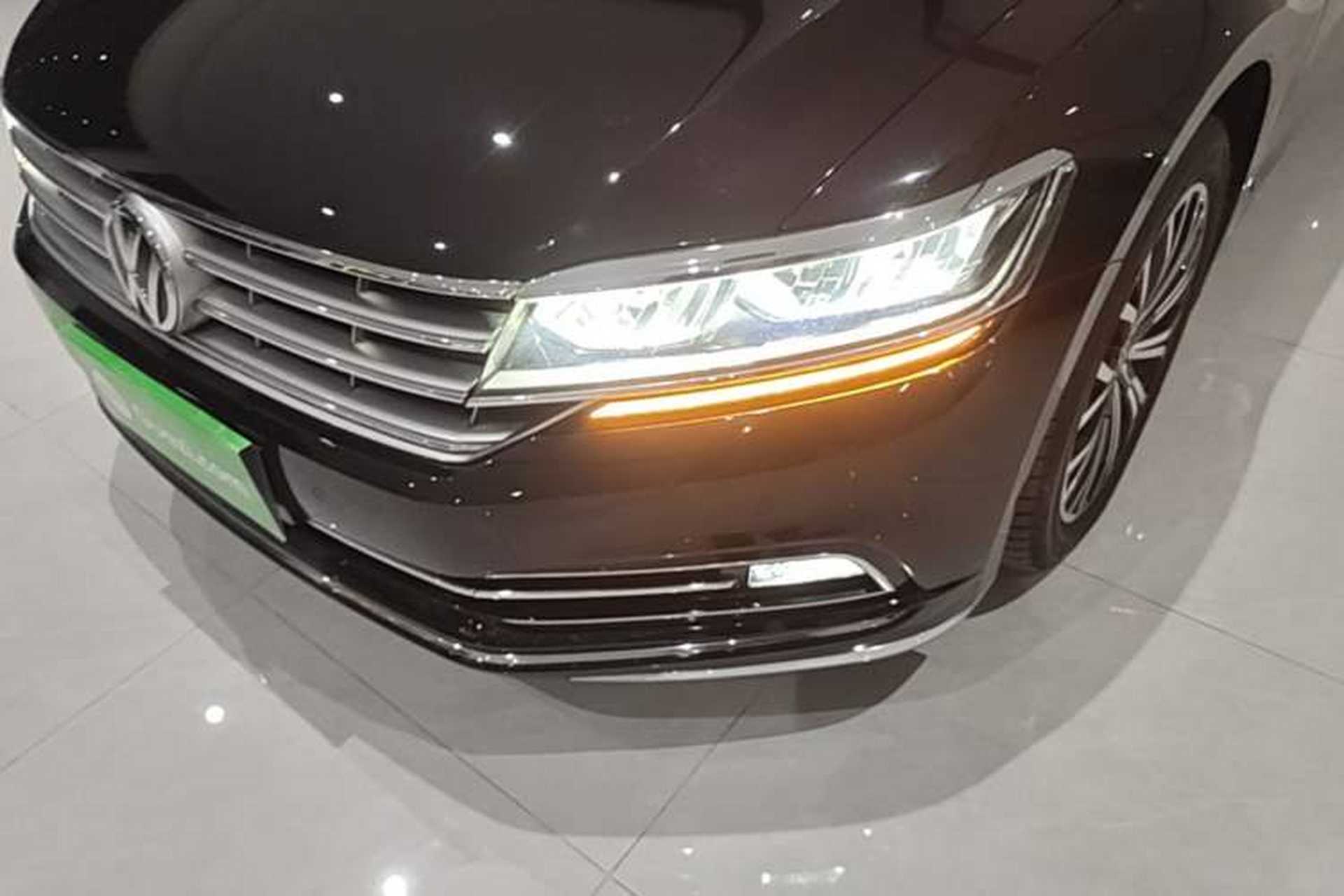 Used Volkswagen Phideon 2019 380TSI Two-Wheel Drive Business Edition China V Standard Left Front Headlight