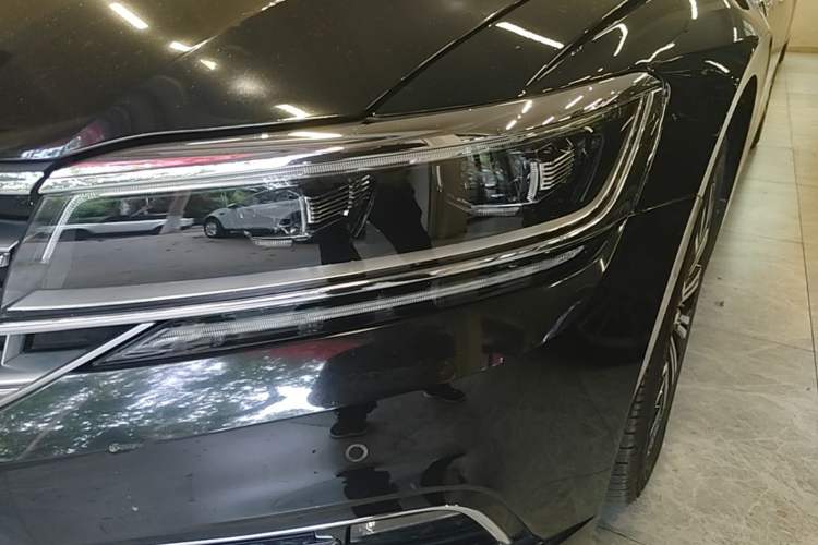 Used Volkswagen Phideon 2019 380TSI Two-Wheel Drive Business Edition China V Standard Left Front Headlight