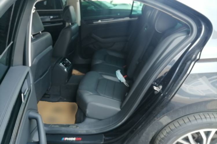 Used Volkswagen Phideon 2019 380TSI Two-Wheel Drive Business Edition China VI Standard Left Rear Seat