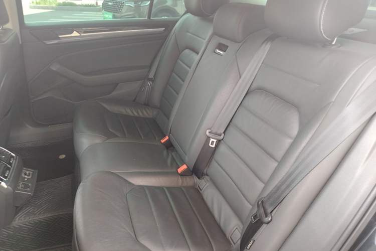 Used Volkswagen Phideon 2019 380TSI Two-Wheel Drive Business Edition China VI Standard Left Rear Seat