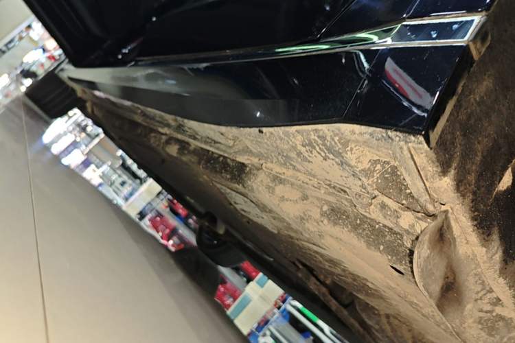 Used Volkswagen Phideon 2019 380TSI Two-Wheel Drive Business Edition China VI Standard Left Side Sill