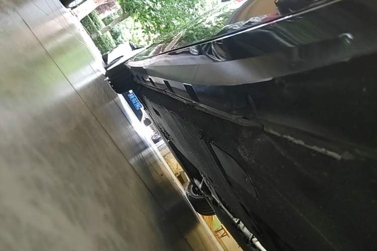 Used Volkswagen Phideon 2019 380TSI Two-Wheel Drive Business Edition China V Standard Left Side Sill