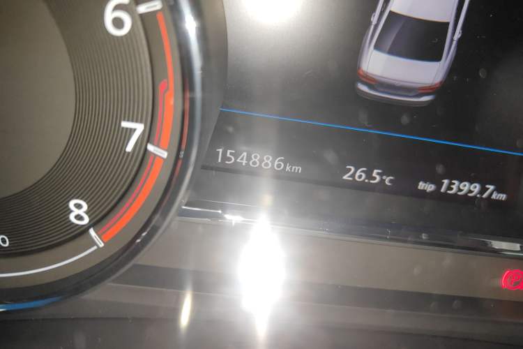 Used Volkswagen Phideon 2019 380TSI Two-Wheel Drive Business Edition China VI Standard Odometer Close Up