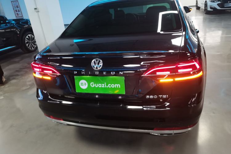 Used Volkswagen Phideon 2019 380TSI Two-Wheel Drive Business Edition China VI Standard Rear