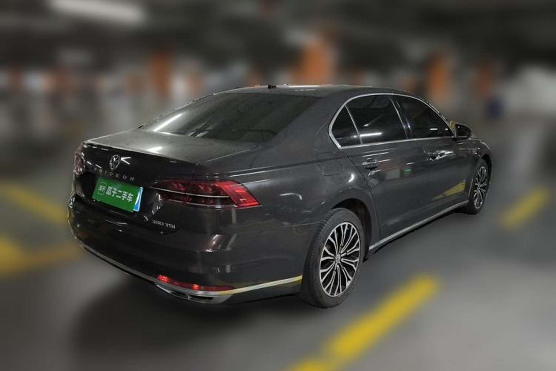 Used Volkswagen Phideon 2019 380TSI Two-Wheel Drive Business Edition China V Standard Rear Right 45 Deg