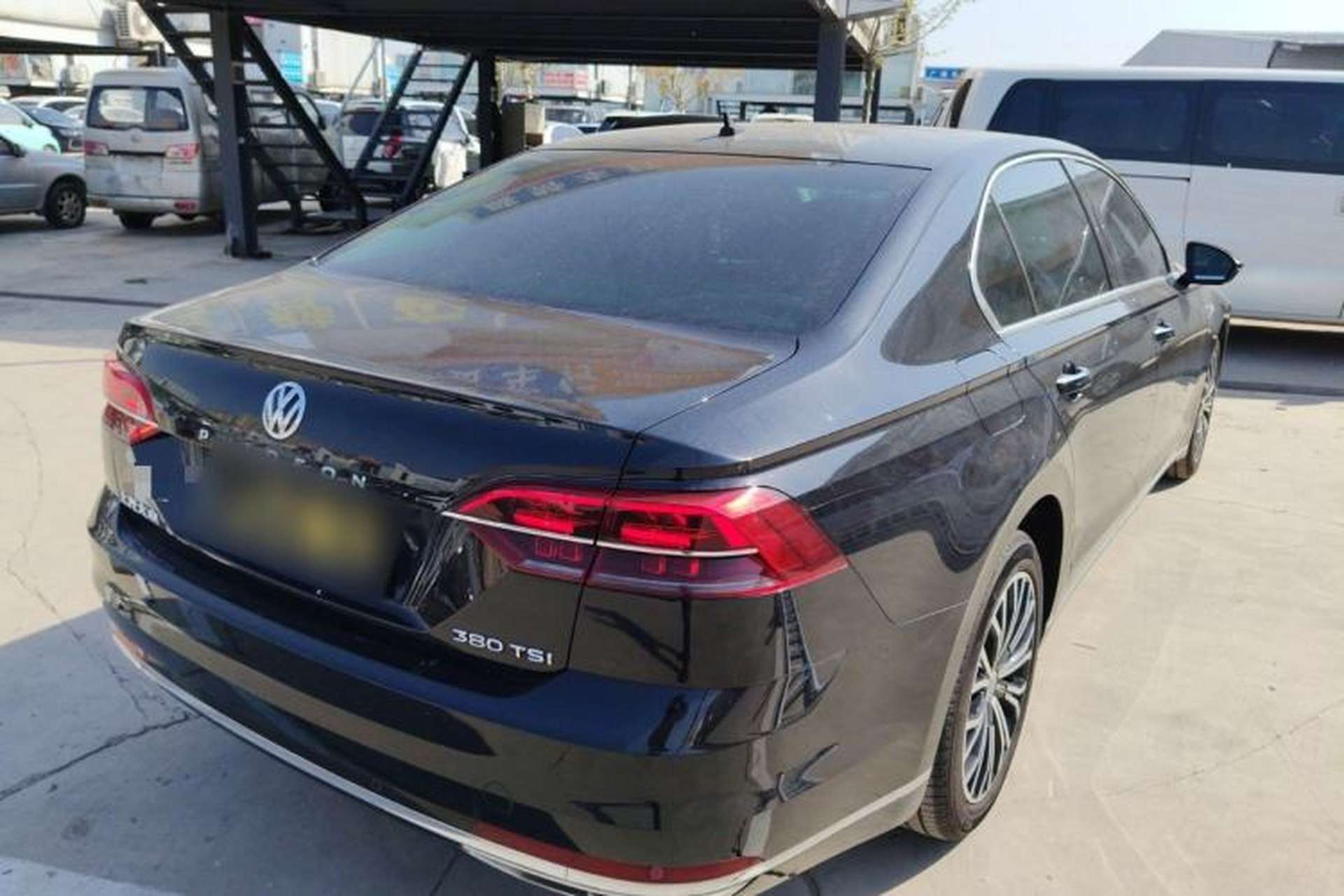 Used Volkswagen Phideon 2019 380TSI Two-Wheel Drive Business Edition China VI Standard Rear Right 45 Deg