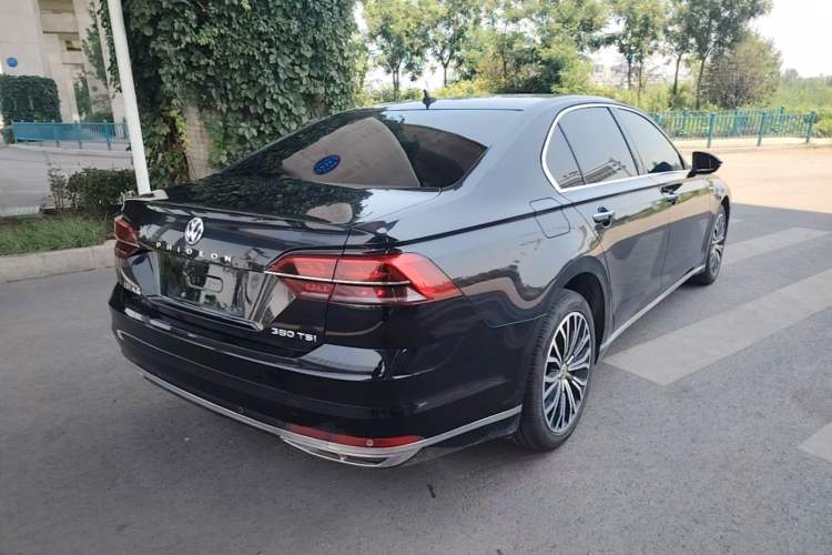 Used Volkswagen Phideon 2019 380TSI Two-Wheel Drive Business Edition China VI Standard Rear Right 45 Deg