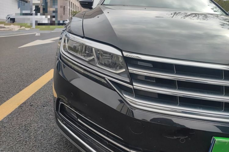 Used Volkswagen Phideon 2019 380TSI Two-Wheel Drive Business Edition China VI Standard Right Front Headlight